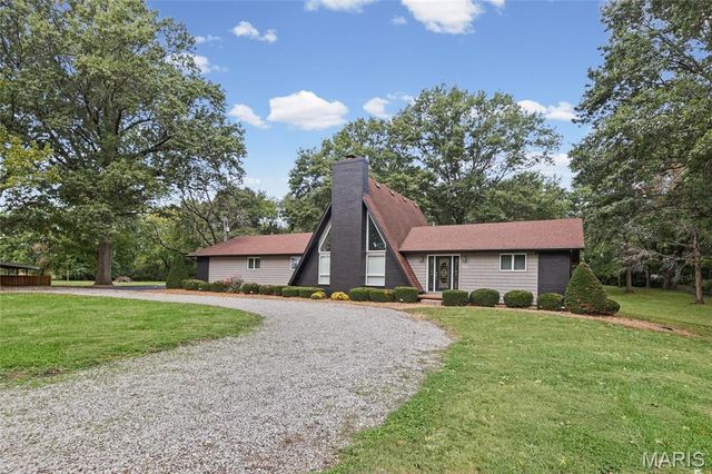 1935 Lebanon Avenue, Belleville, IL 62221