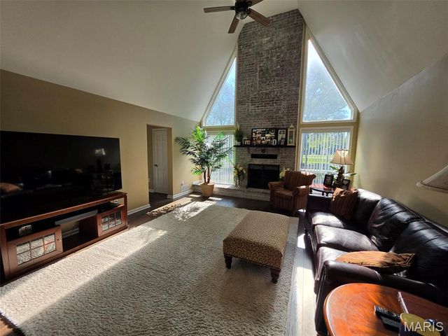 1935 Lebanon Avenue, Belleville, IL 62221
