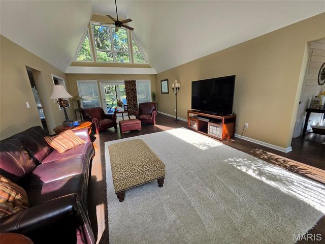 1935 Lebanon Avenue, Belleville, IL 62221