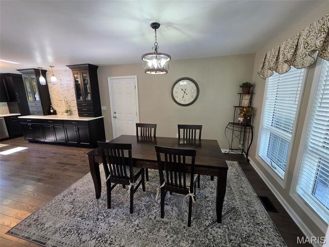 1935 Lebanon Avenue, Belleville, IL 62221