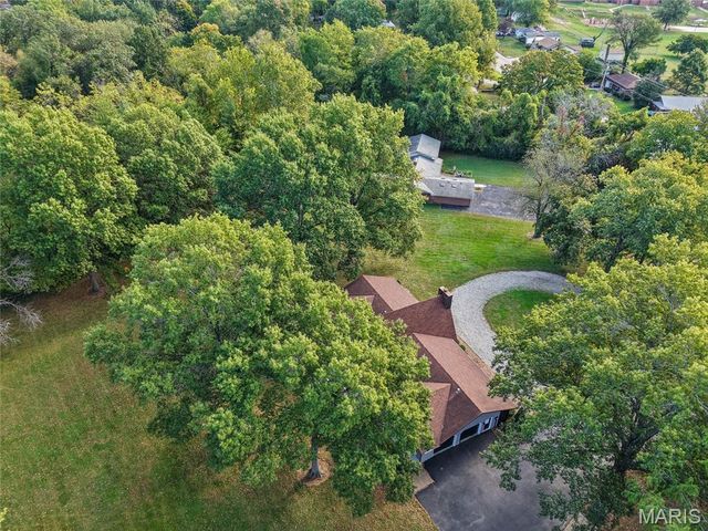 1935 Lebanon Avenue, Belleville, IL 62221