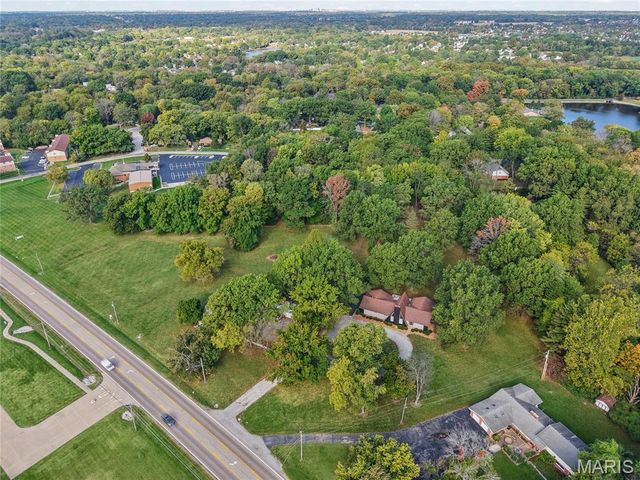 1935 Lebanon Avenue, Belleville, IL 62221
