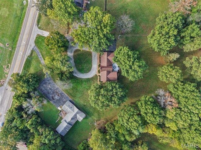 1935 Lebanon Avenue, Belleville, IL 62221