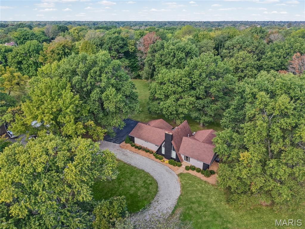 1935 Lebanon Avenue, Belleville, IL 62221