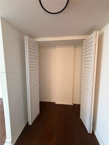2025 NE 164th Street 1015, North Miami Beach, FL 33162