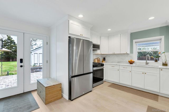 30 Liberty Street, Patchogue, NY 11772