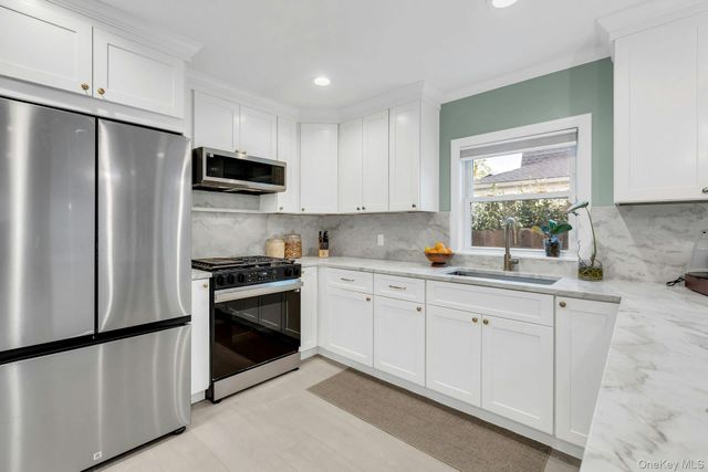 30 Liberty Street, Patchogue, NY 11772