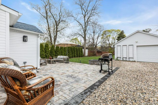 30 Liberty Street, Patchogue, NY 11772