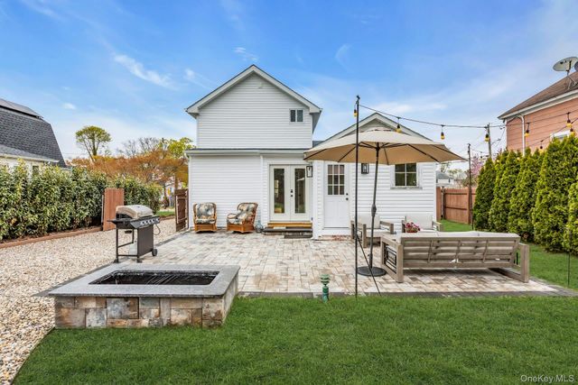 30 Liberty Street, Patchogue, NY 11772