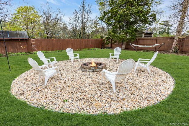 30 Liberty Street, Patchogue, NY 11772