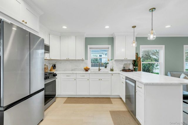 30 Liberty Street, Patchogue, NY 11772