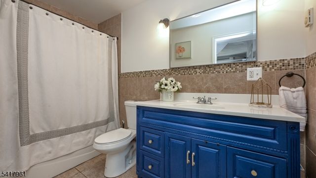 37 South Rd, Wayne Twp., NJ 07470