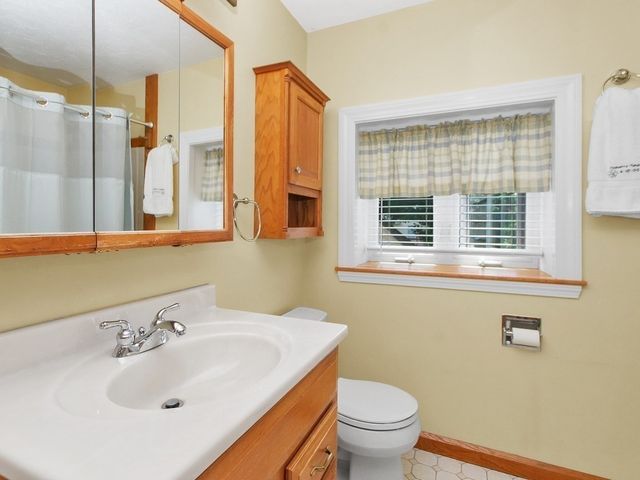 29 Ash Street, Waltham, MA 02453