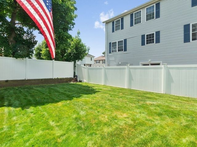 29 Ash Street, Waltham, MA 02453