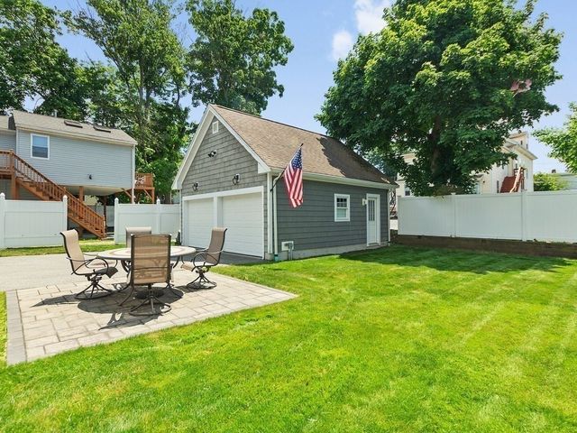 29 Ash Street, Waltham, MA 02453