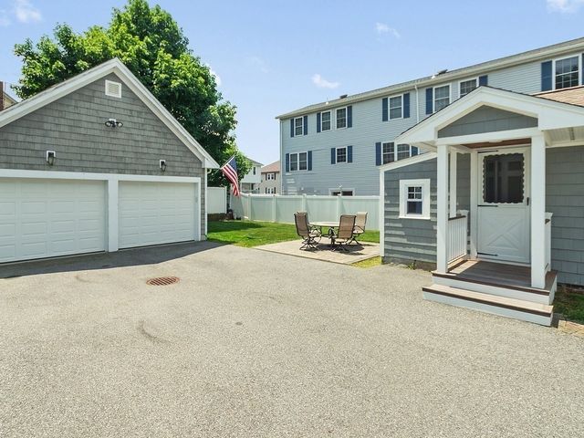 29 Ash Street, Waltham, MA 02453