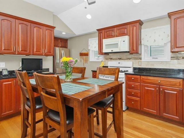 29 Ash Street, Waltham, MA 02453