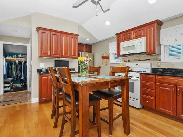 29 Ash Street, Waltham, MA 02453