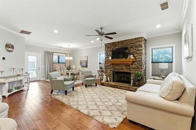 3047 Patriot SW Square, Marietta, GA 30064