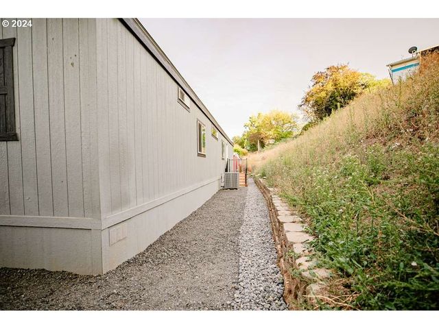 2801 Sw Houtama Rd 45, Pendleton, OR 97801
