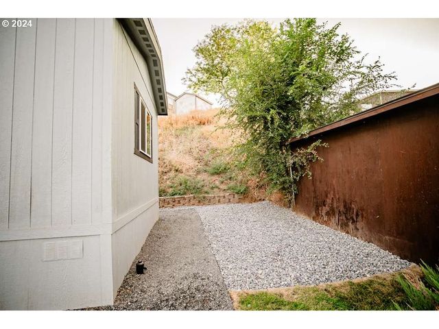 2801 Sw Houtama Rd 45, Pendleton, OR 97801