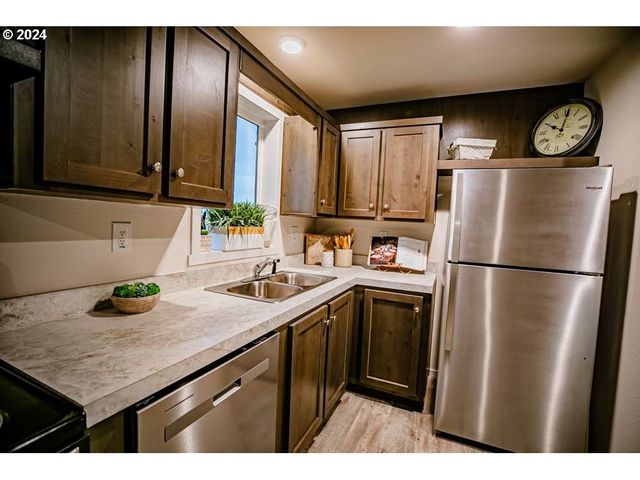 2801 Sw Houtama Rd 45, Pendleton, OR 97801