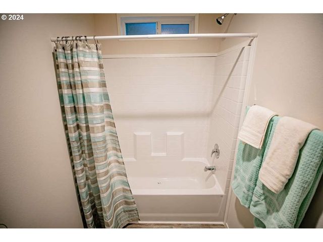 2801 Sw Houtama Rd 45, Pendleton, OR 97801