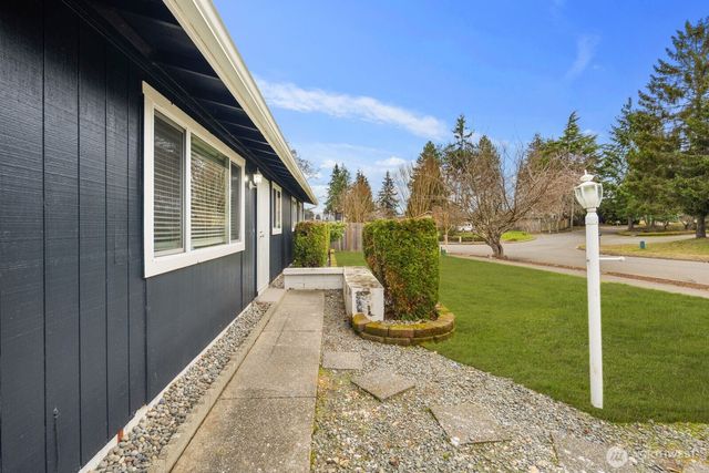 4002 N Winnifred Street, Tacoma, WA 98407