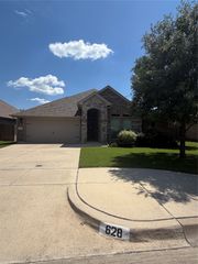 628 Zachary Drive, Weatherford, TX 76087