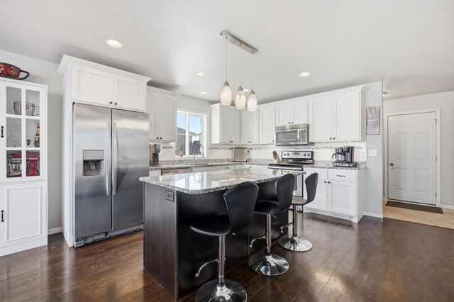 1504 36th Avenue S, Moorhead, MN 56560