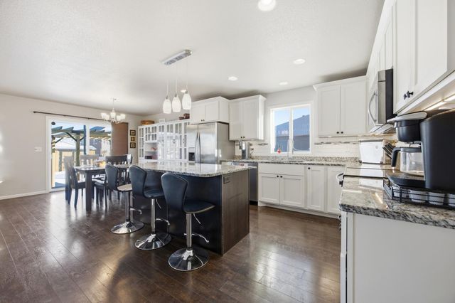 1504 36th Avenue S, Moorhead, MN 56560