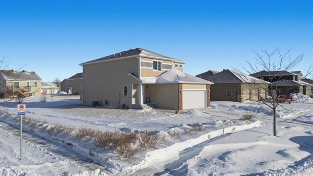 1504 36th Avenue S, Moorhead, MN 56560