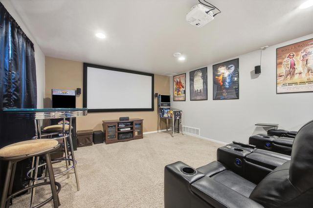 1504 36th Avenue S, Moorhead, MN 56560