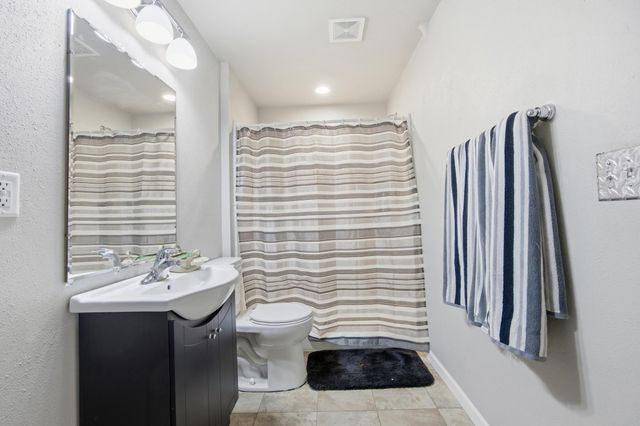 1504 36th Avenue S, Moorhead, MN 56560