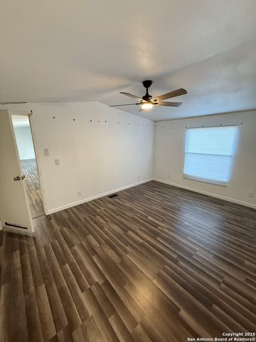 13835 Owl Tree, San Antonio, TX 78253