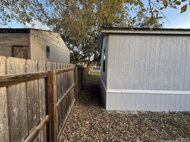 13835 Owl Tree, San Antonio, TX 78253