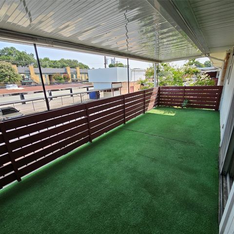 6033 Sandhurst Lane D, Dallas, TX 75206