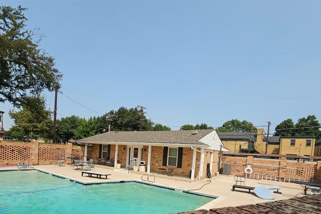 6033 Sandhurst Lane D, Dallas, TX 75206