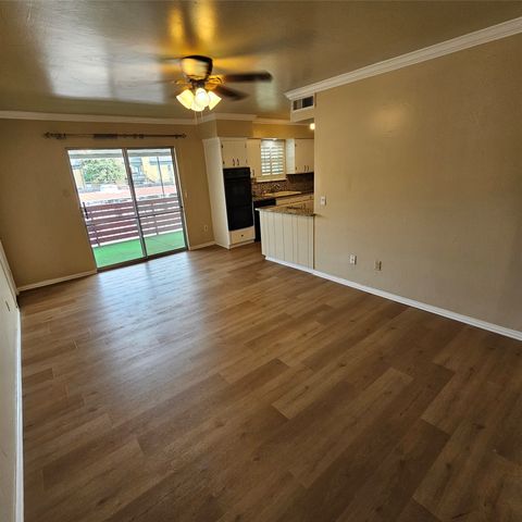 6033 Sandhurst Lane D, Dallas, TX 75206
