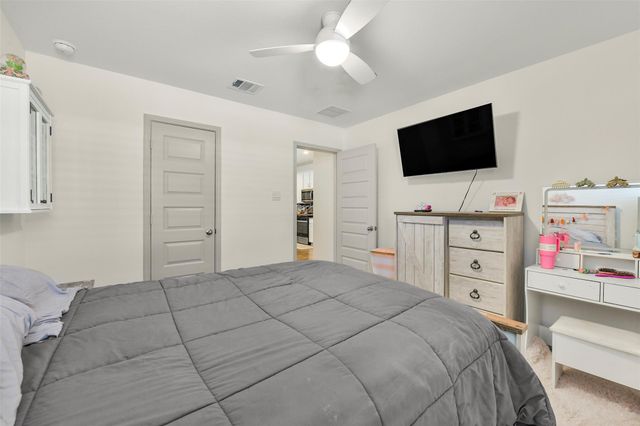 9621 Wall Street, Texas City, TX 77591