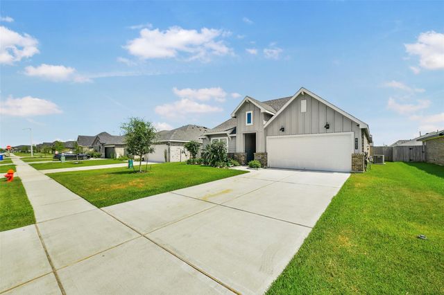 9621 Wall Street, Texas City, TX 77591