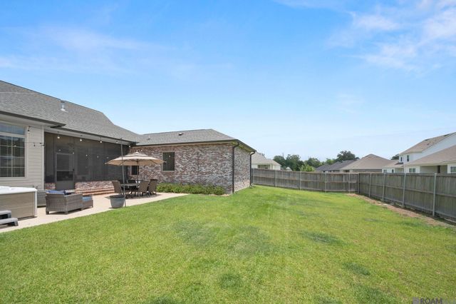 12896 Solemn Oaks Ave, Baton Rouge, LA 70818