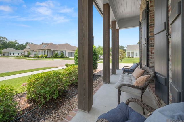 12896 Solemn Oaks Ave, Baton Rouge, LA 70818