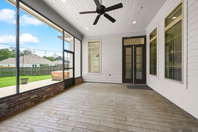 12896 Solemn Oaks Ave, Central, LA 70818