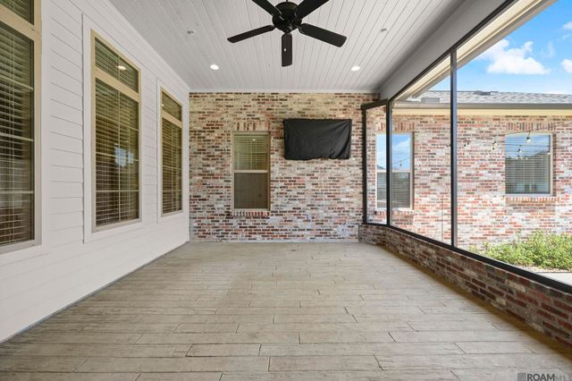 12896 Solemn Oaks Ave, Central, LA 70818