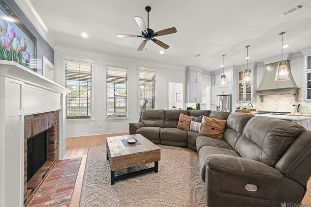12896 Solemn Oaks Ave, Baton Rouge, LA 70818