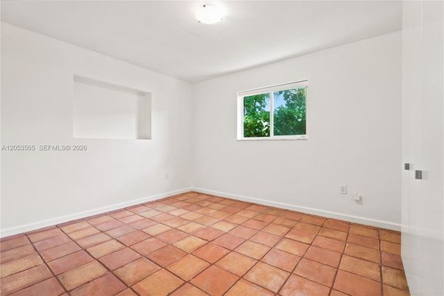 3945 SW 61st Ave, Miami, FL 33155