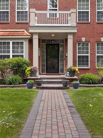 50182 Black Horse Lane, Canton Charter Township, MI 48188