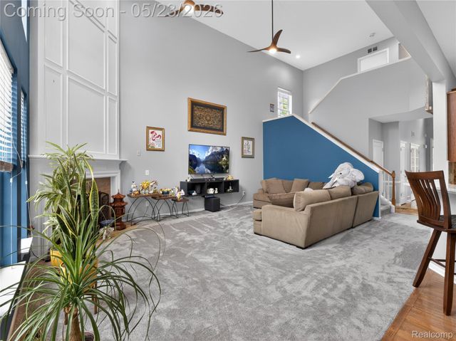 50182 Black Horse Lane, Canton Charter Township, MI 48188