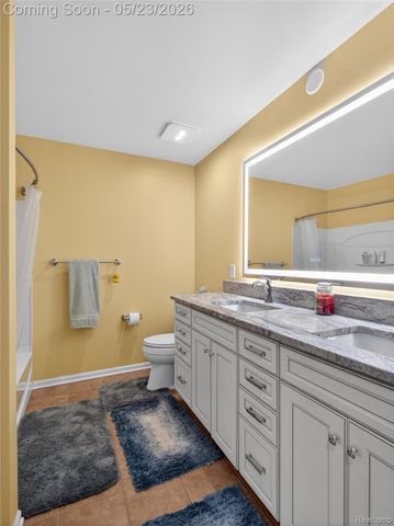 50182 Black Horse Lane, Canton Charter Township, MI 48188